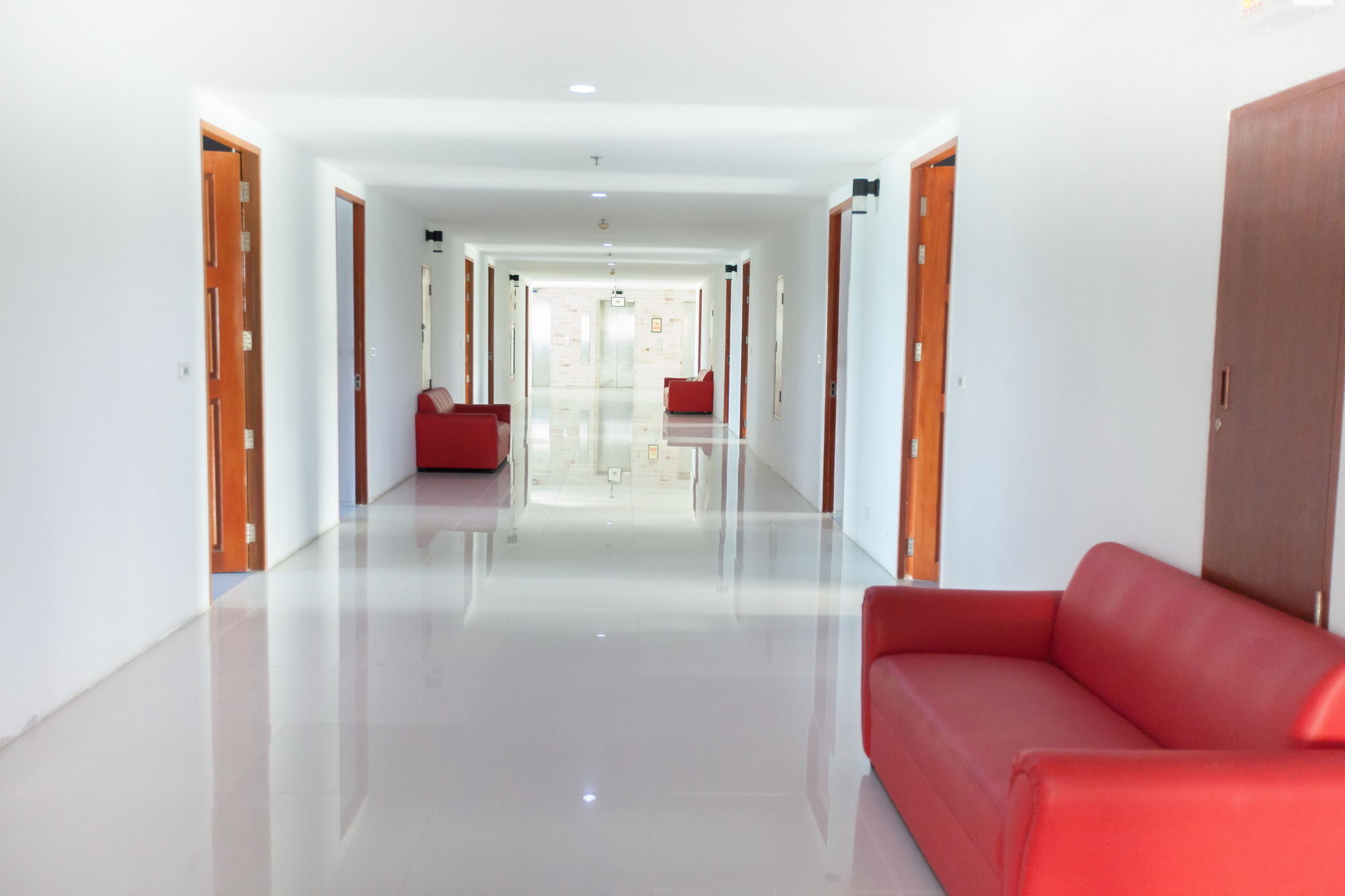 Chalong Beach Hotel Phuket Rawai Экстерьер фото