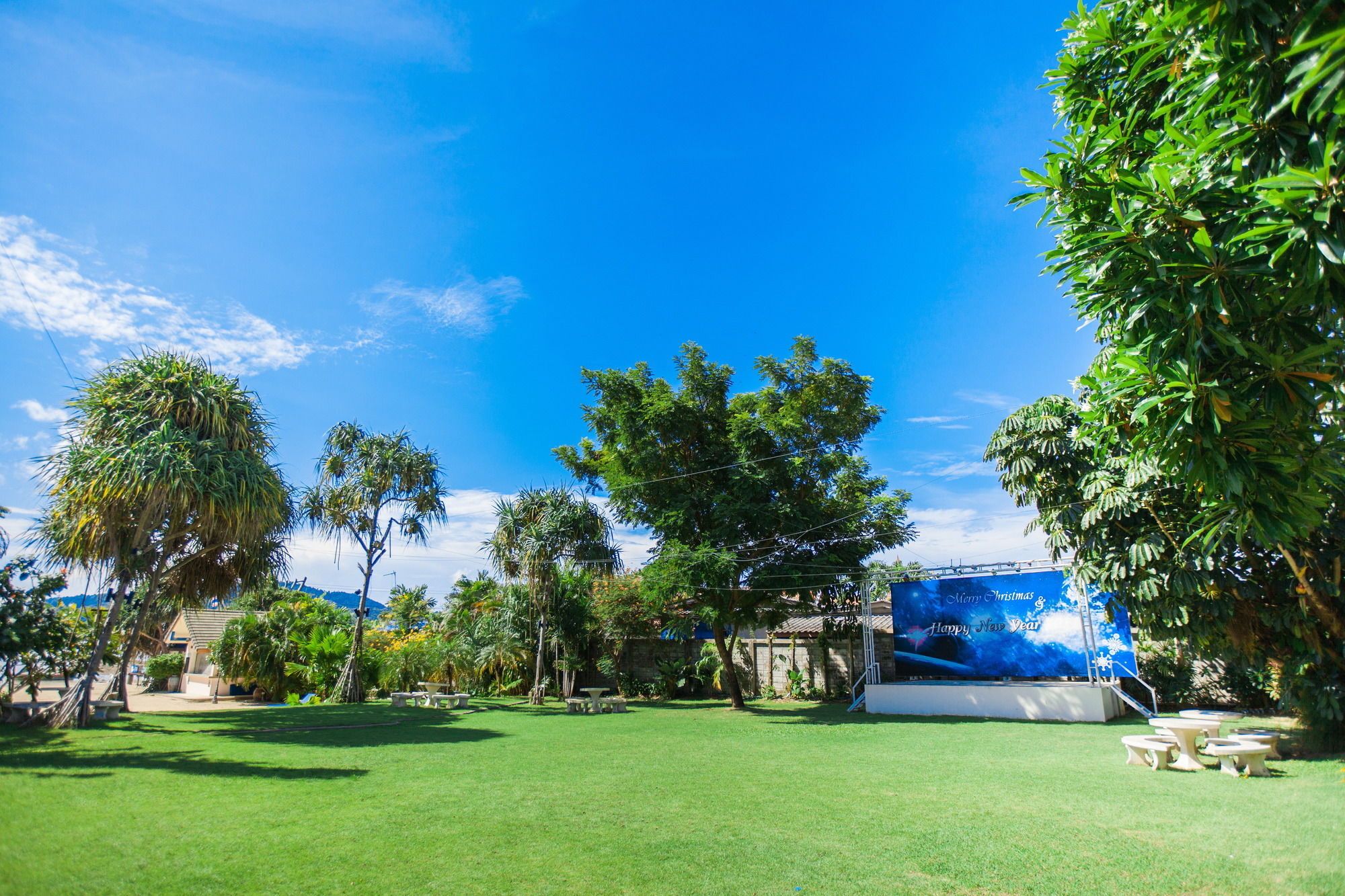 Chalong Beach Hotel Phuket Rawai Экстерьер фото