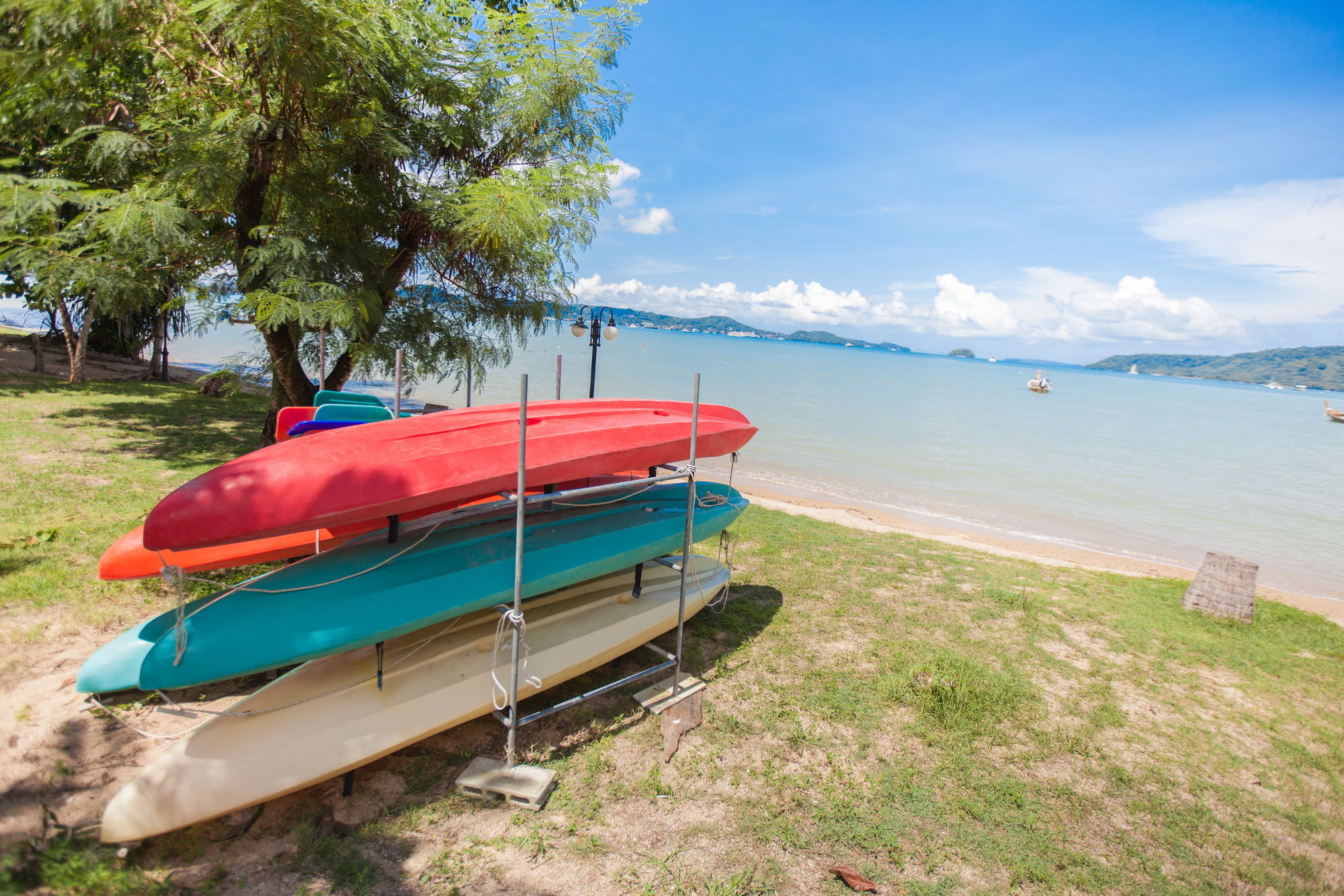 Chalong Beach Hotel Phuket Rawai Экстерьер фото
