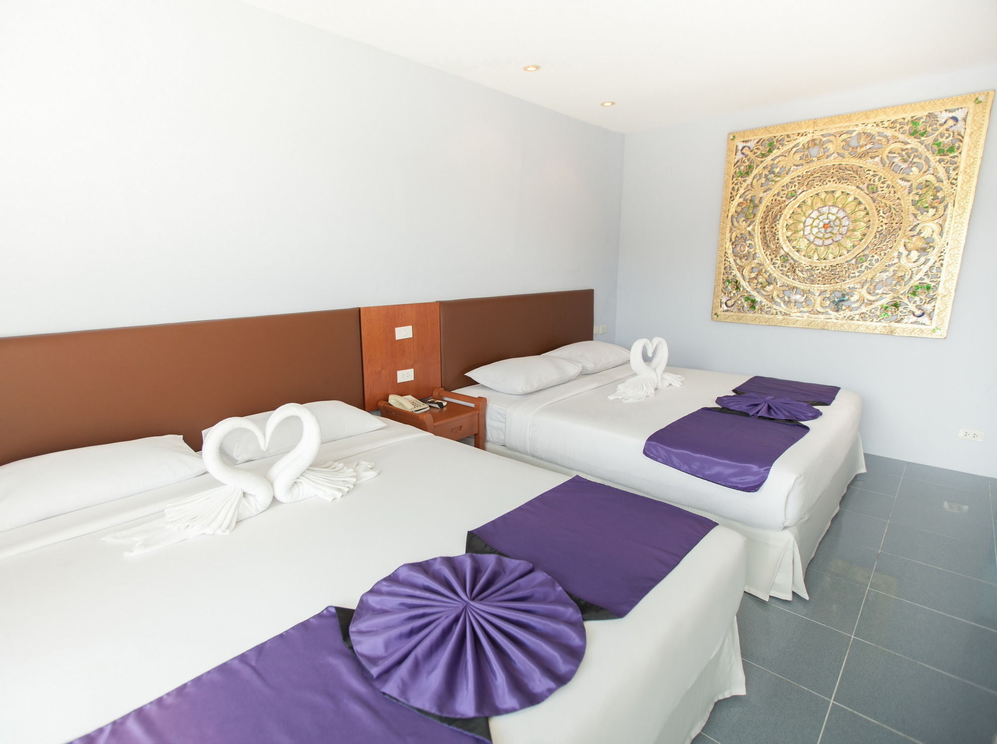 Chalong Beach Hotel Phuket Rawai Экстерьер фото