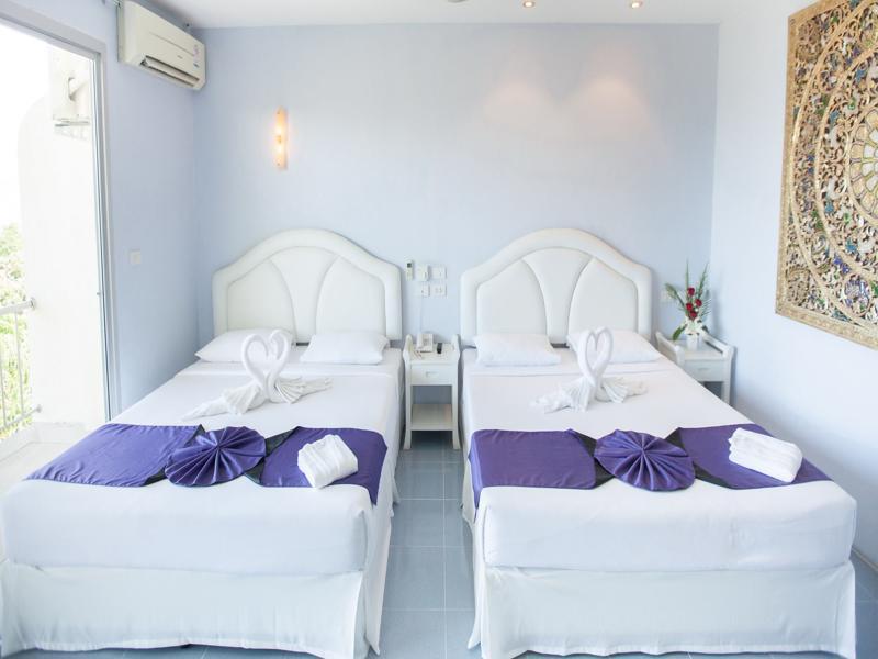 Chalong Beach Hotel Phuket Rawai Экстерьер фото