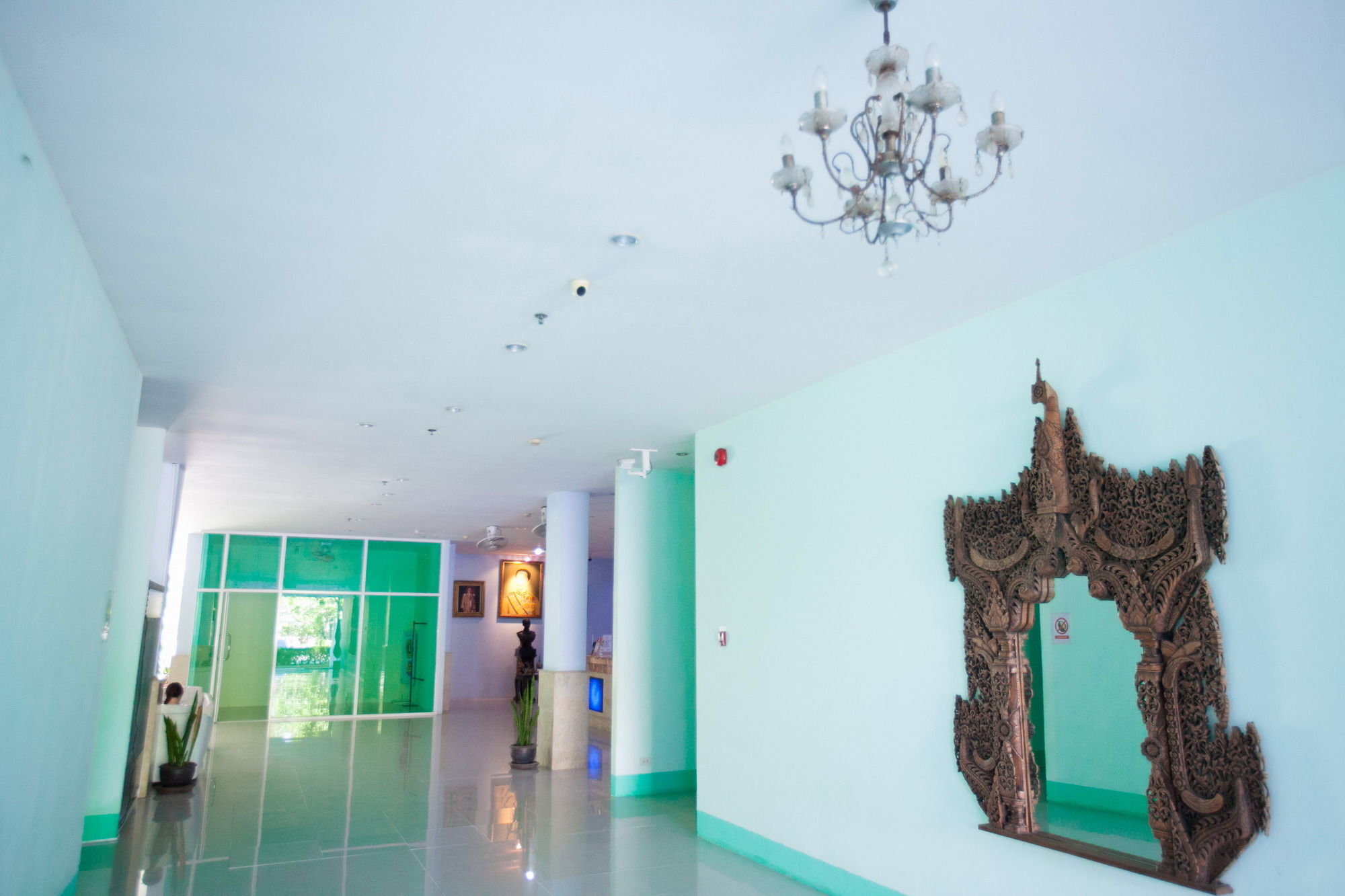 Chalong Beach Hotel Phuket Rawai Экстерьер фото