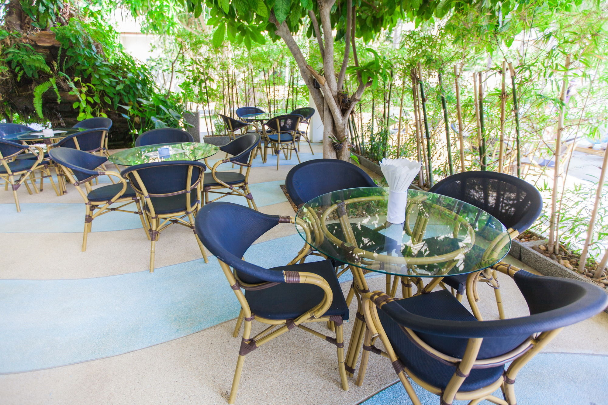 Chalong Beach Hotel Phuket Rawai Экстерьер фото